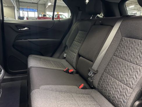 Used 2024 Chevrolet Equinox LT FWD image 19