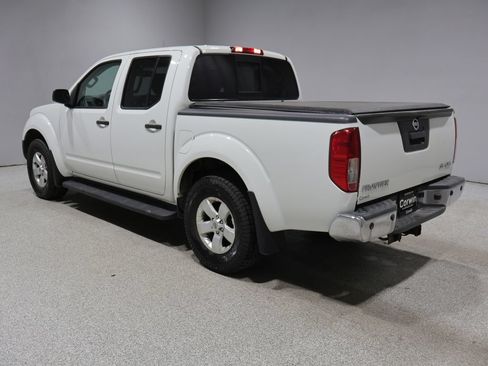 Used 2015 Nissan Frontier SV w/ SV Value Truck Package AWD/4WD image 5