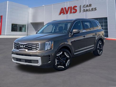Used 2025 Kia Telluride S image 1