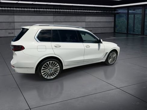 Used 2023 BMW X7 xDrive40i w/ Premium Package AWD/4WD image 8