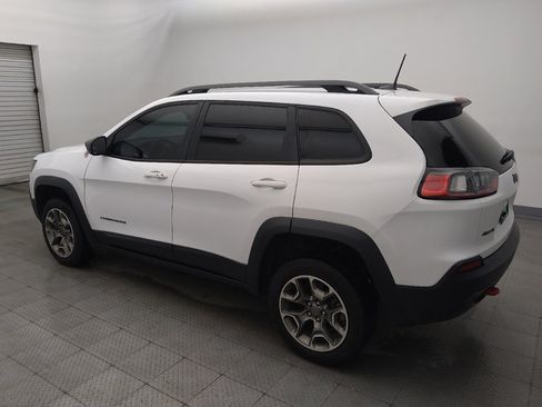 Used 2020 Jeep Cherokee Trailhawk AWD/4WD image 3
