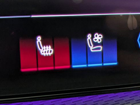 Certified 2025 Audi SQ5 Premium Plus image 19