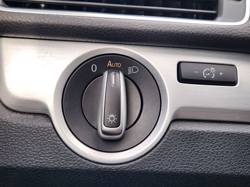 Used 2012 Volkswagen Passat 2.5 SE image 22