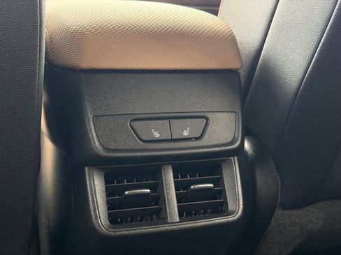 Used 2025 Chevrolet Equinox ACTIV w/ Convenience Package III image 26