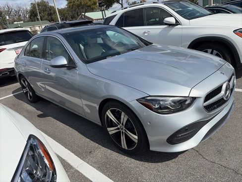 Used 2025 Mercedes-Benz C 300 Sedan image 4