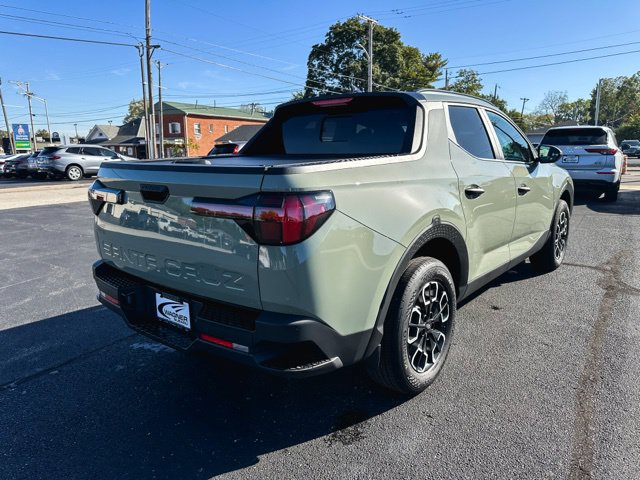 Used 2024 Hyundai Santa Cruz SEL w/ Activity Package FWD image 8