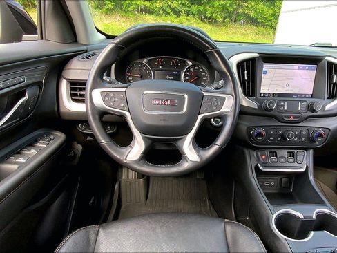 Used 2021 GMC Terrain SLT w/ Infotainment Package II FWD image 5