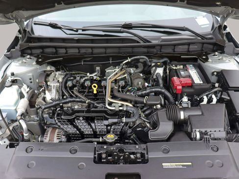 Used 2022 Nissan Altima 2.5 SV AWD/4WD image 35