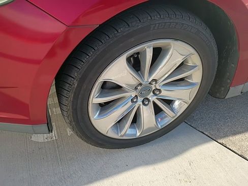 Used 2010 Ford Taurus Limited image 31