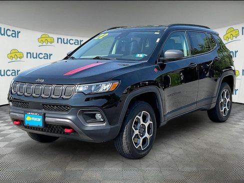 Used 2022 Jeep Compass Trailhawk AWD/4WD image 3