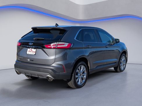 Used 2024 Ford Edge Titanium image 8