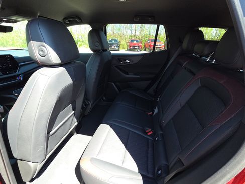 Certified 2025 Chevrolet Equinox RS w/ Safety and Technology Package image 28