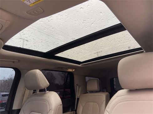 Used 2023 Ford Expedition Limited image 20