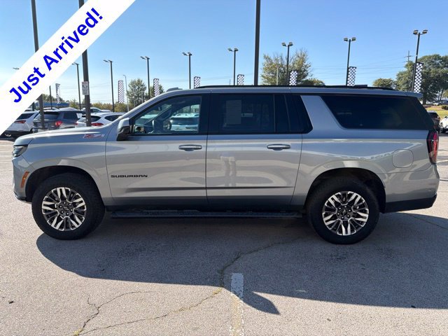 Used 2025 Chevrolet Suburban Z71 AWD/4WD image 6