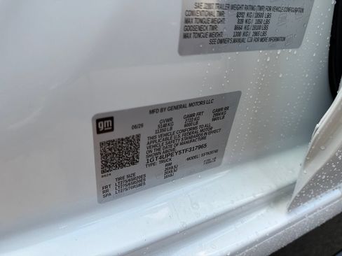 New 2026 GMC Sierra 2500 AT4 w/ AT4 Premium Plus Package AWD/4WD image 35
