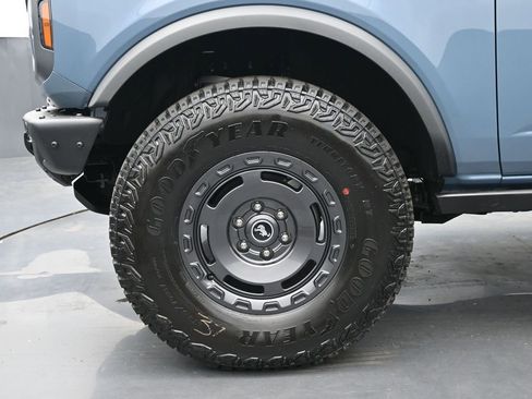 New 2025 Ford Bronco Badlands image 10