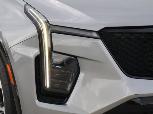 Certified 2024 Cadillac XT4 Sport FWD image 9