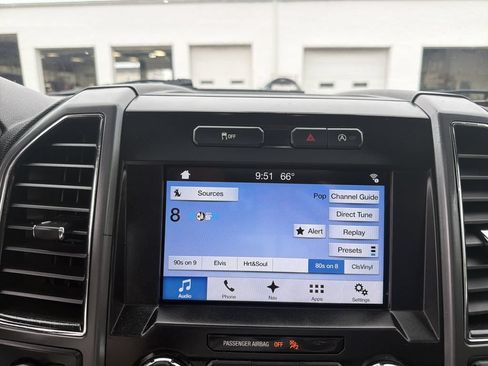 Used 2017 Ford F150 XLT w/ Equipment Group 302A Luxury AWD/4WD image 29