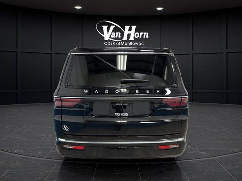Used 2024 Jeep Wagoneer 4WD w/ Convenience Group I image 6