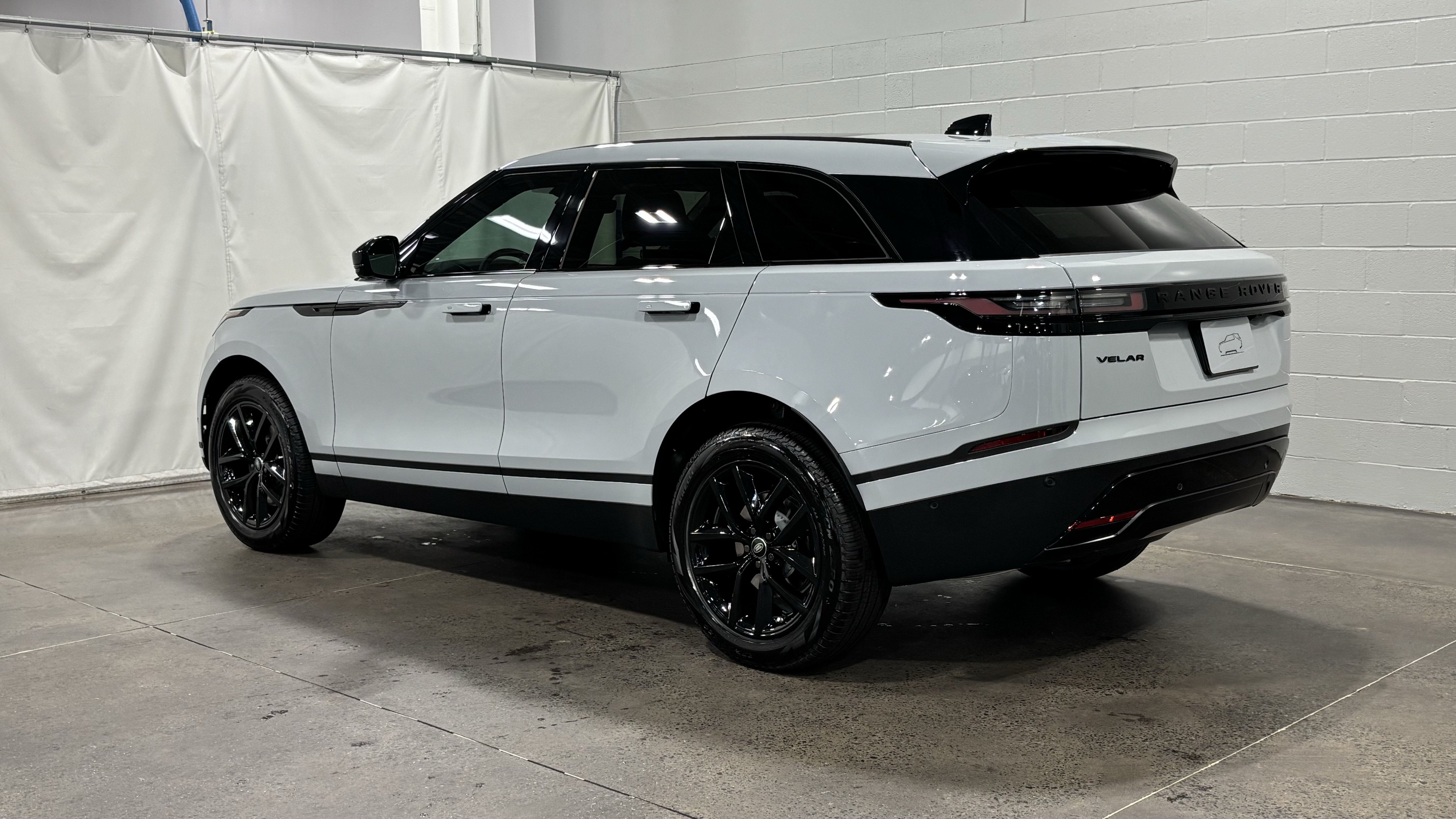 New 2026 Land Rover Range Rover Velar S AWD/4WD image 12