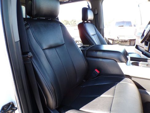 Used 2020 Ford F350 Lariat w/ Lariat Ultimate Package image 30