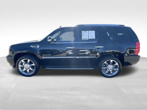 Used 2013 Cadillac Escalade Luxury image 7