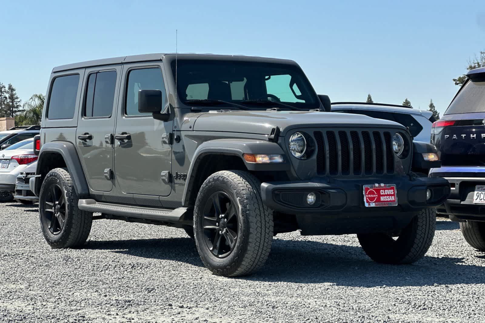 Used 2021 Jeep Wrangler Unlimited Sahara AWD/4WD image 10