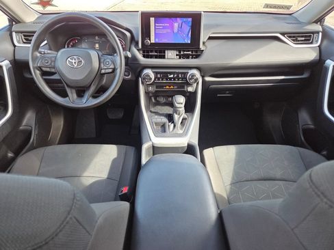 Used 2025 Toyota RAV4 XLE w/ Convenience Package FWD image 5