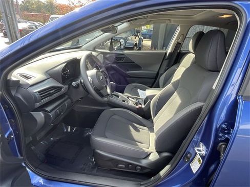 Used 2025 Subaru Crosstrek 2.0i Premium image 11