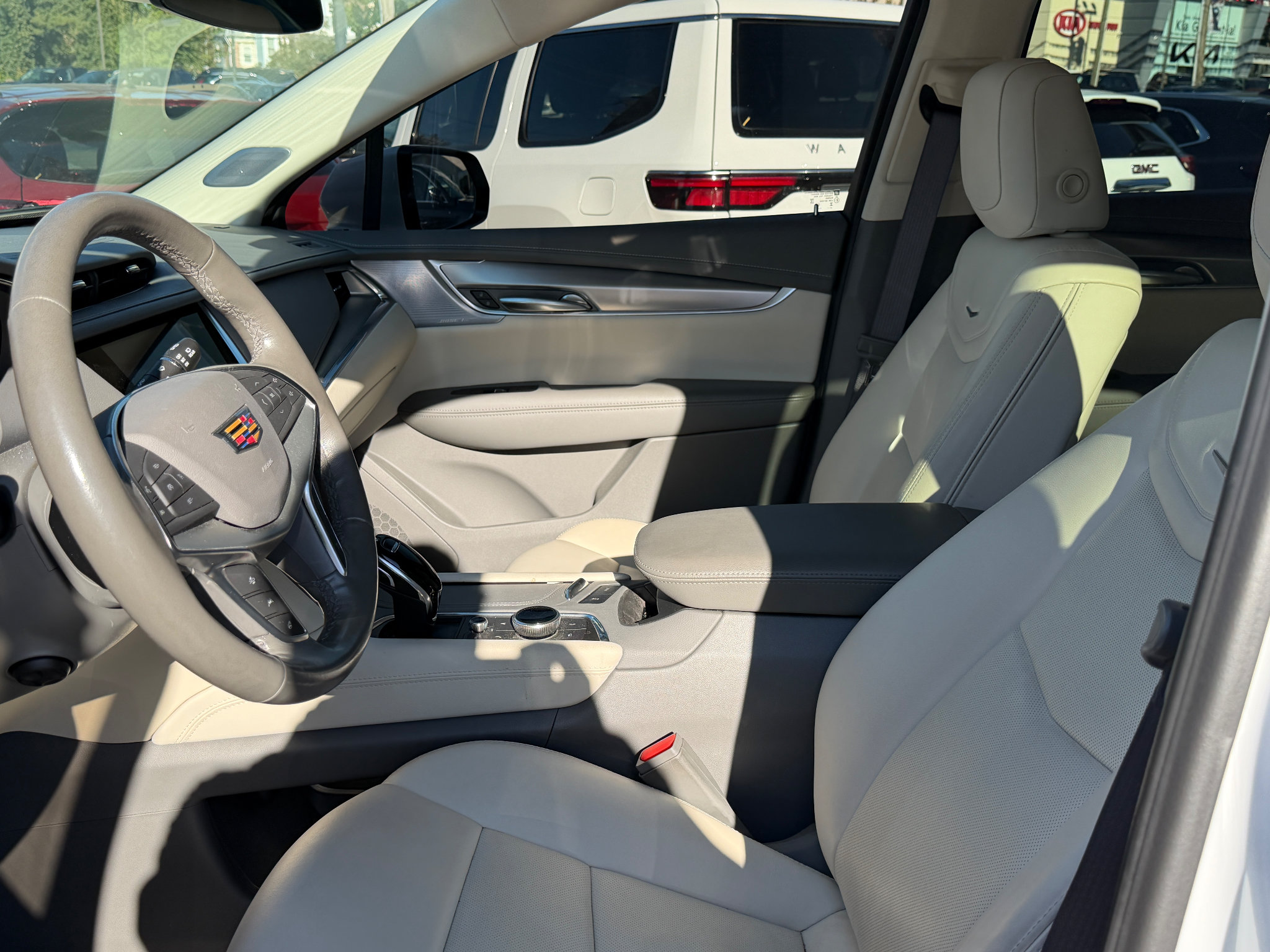 Used 2024 Cadillac XT5 Premium Luxury FWD image 8