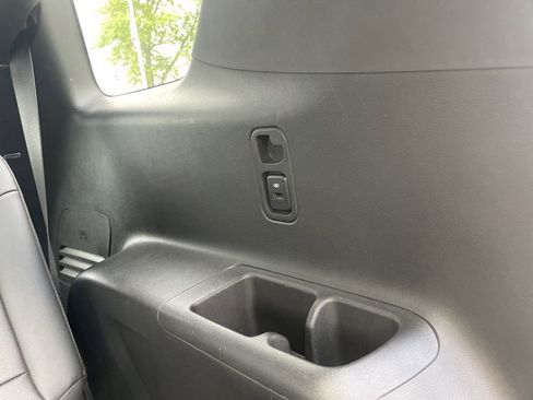 Used 2023 Chevrolet Traverse RS w/ LPO, Floor Liner Package image 37