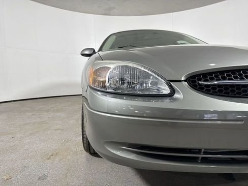 Used 2003 Ford Taurus SEL image 27