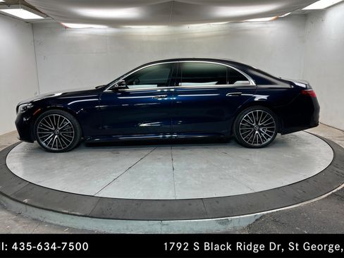 Certified 2022 Mercedes-Benz S 500 4MATIC image 2