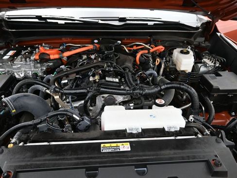 Certified 2025 Toyota Tacoma TRD Off-Road image 22