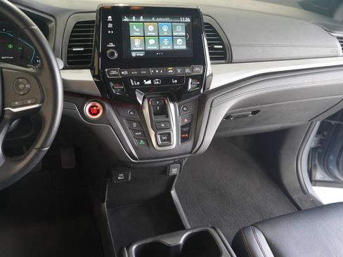 Used 2024 Honda Odyssey Sport image 18