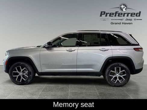 Used 2024 Jeep Grand Cherokee Limited w/ Trailer Tow Package image 10