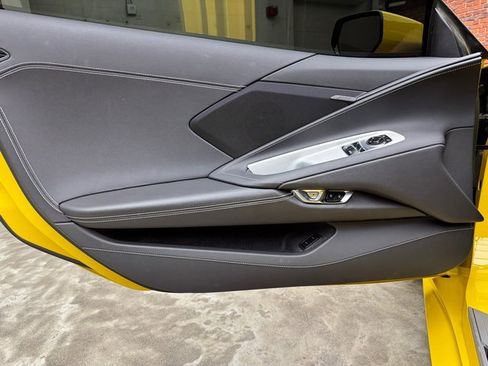 Used 2025 Chevrolet Corvette Stingray Coupe image 10