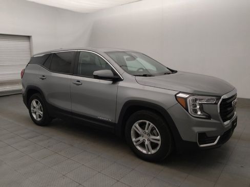 Used 2023 GMC Terrain SLE w/ LPO, Floor Liner Package FWD image 11
