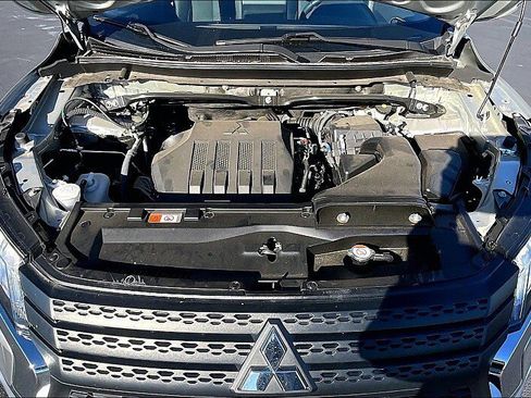 Used 2024 Mitsubishi Eclipse Cross SE image 10