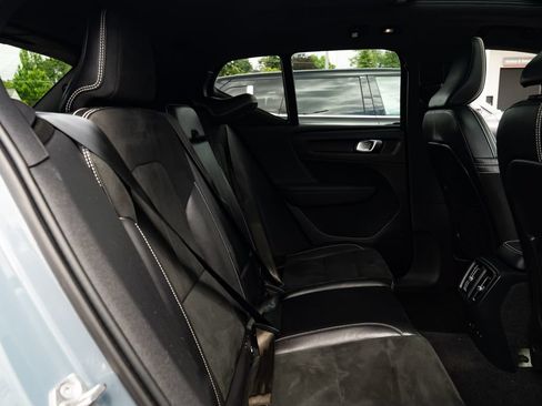Used 2021 Volvo XC40 P8 Recharge w/ Advanced Package AWD/4WD image 23