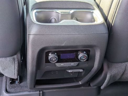 New 2026 Chevrolet Traverse LT w/ Midnight/Sport Edition image 30