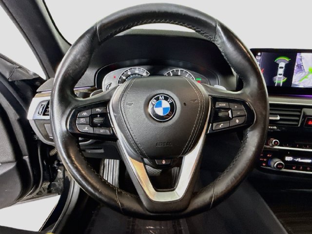 Used 2019 BMW 530i xDrive AWD/4WD image 12