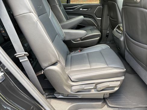 Used 2021 Cadillac Escalade Sport w/ Driver Assist Tech Package AWD/4WD image 15