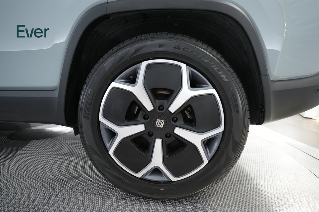 Used 2024 Rivian R1S Adventure Dual AWD/4WD image 21