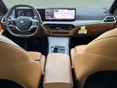 Used 2025 BMW 330i Sedan image 6