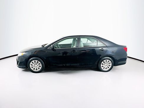 Used 2014 Toyota Camry FWD image 4