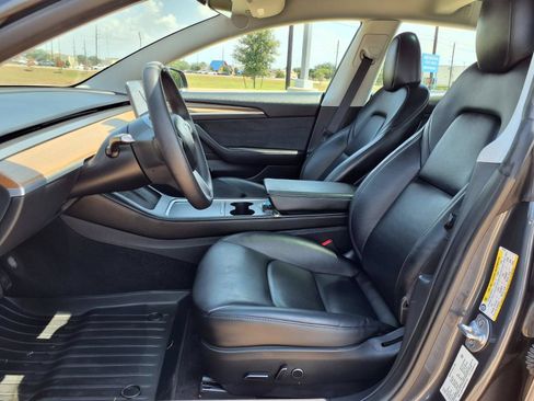 Used 2023 Tesla Model 3 Standard Range RWD image 23