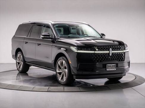New 2026 Lincoln Navigator L Black Label AWD/4WD image 7
