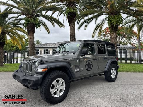 Used 2019 Jeep Wrangler Unlimited Sport S AWD/4WD image 9