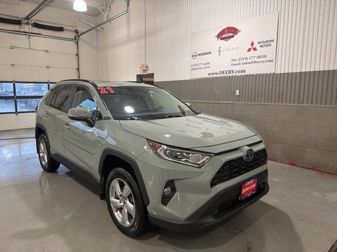 Used 2021 Toyota RAV4 XLE Premium image 1